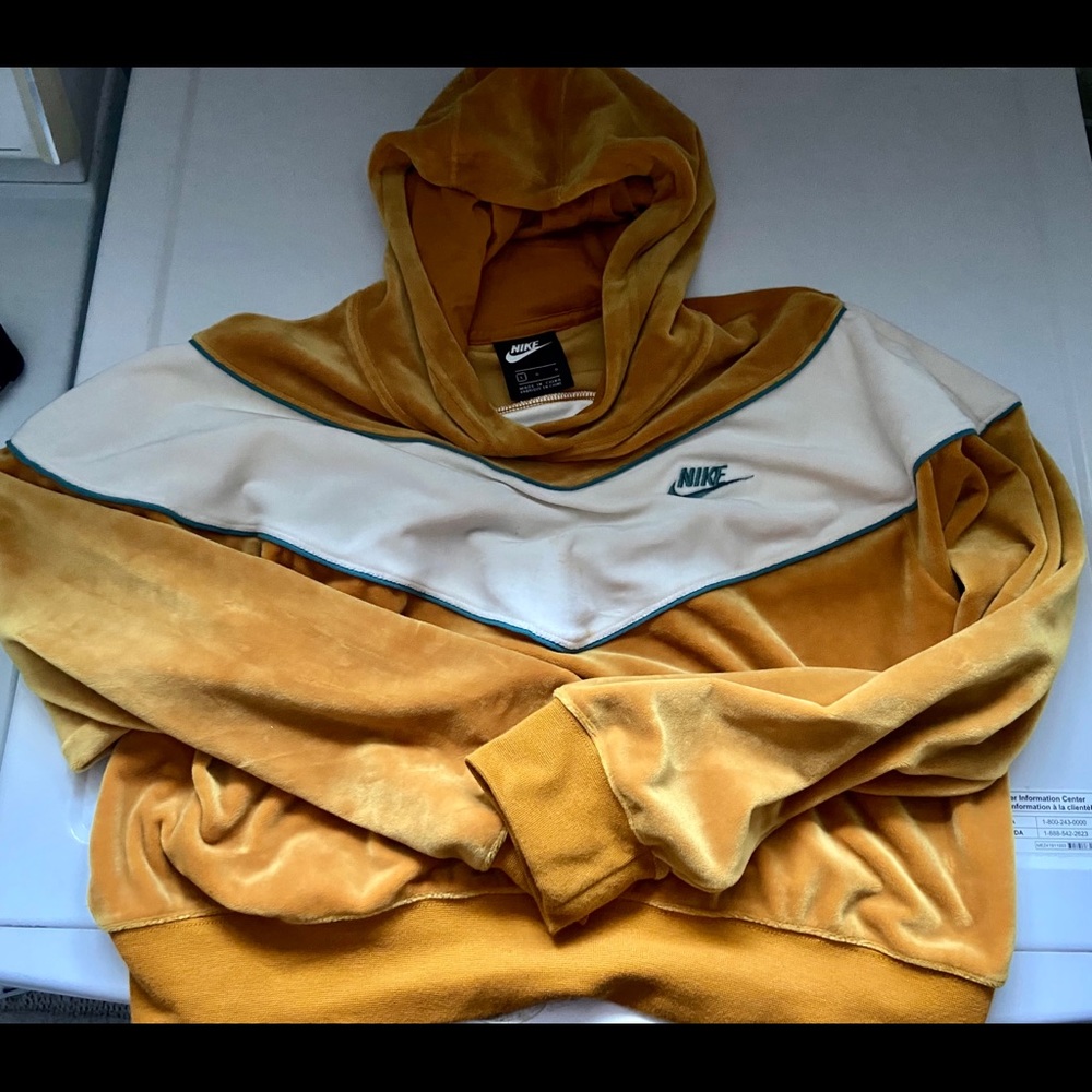 Large newer velvet hoodie. NIKE